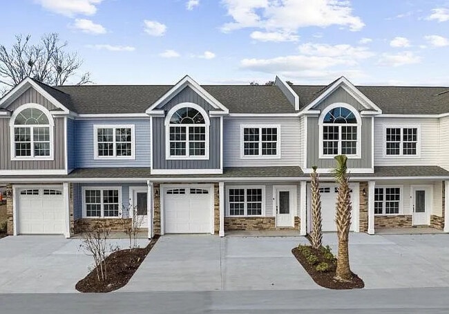 Building Photo - 900 62nd Ave N Unit D