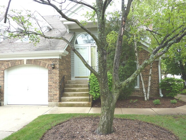Photo - 265 Willow Pkwy