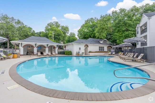 Sparkling Swimming Pool with Sundeck - Virginia Highland Apartment Homes