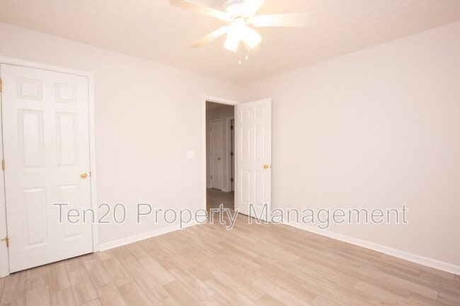 Photo - 6020 White Pine Dr