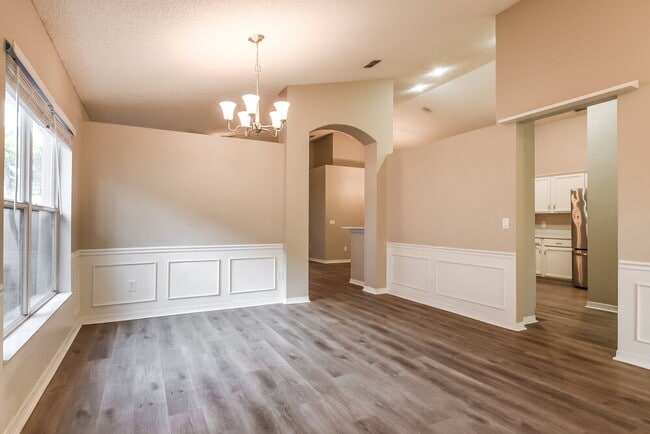 Photo - 15849 Green Cove Blvd