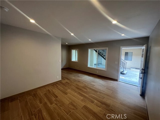 Photo - 13425 Vanowen St Unidad 1