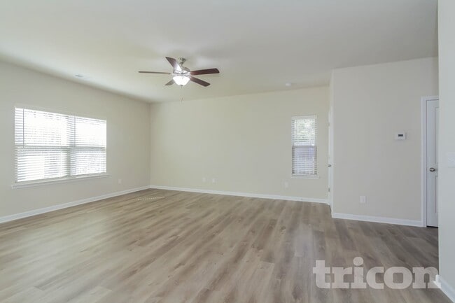 Photo - 106 Spring Knoll Dr