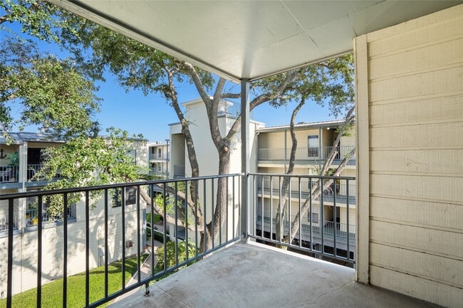 Photo - 4001 E NASA Pkwy Unidad 213