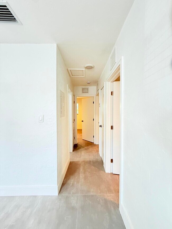 Photo - 2611 NW 21st St