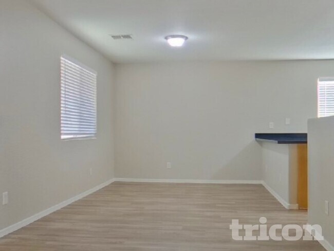 Photo - 1641 S 233rd Ln