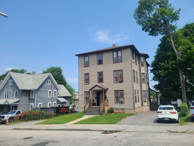 Building Photo - 73 Greenhill Parkway Unit 1R Worcester, MA 01605