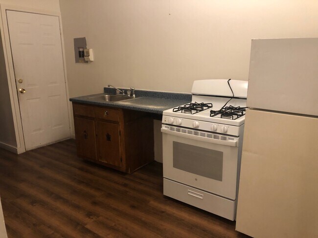 Photo - 28 Garnet St