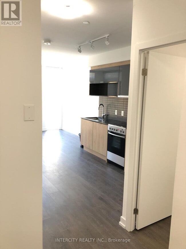 Photo - 159 Wellesley St E Unité 304