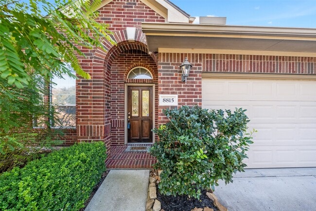 Photo - 8815 Rollick Dr