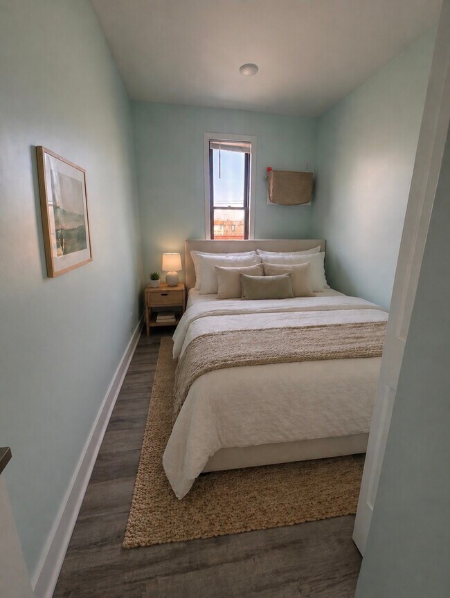 Photo - 6720 Kennedy Blvd W