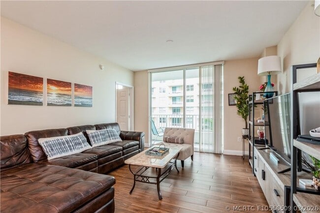 Photo - 625 Casa Loma Blvd Unit 705