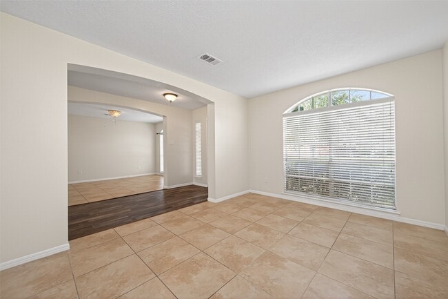 Photo - 3810 Timber Rail Dr