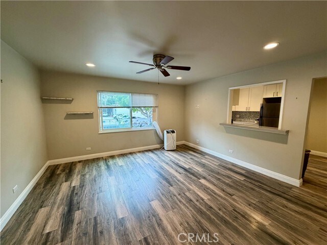 Photo - 327 3rd St Unidad B