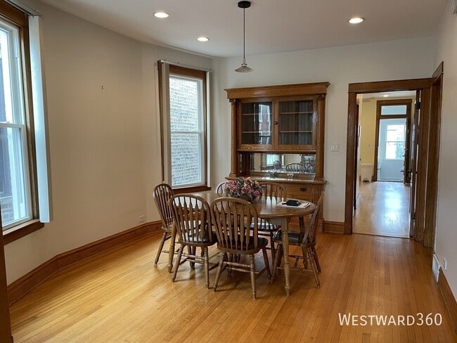 Photo - 2714 N Albany Ave Unit 2
