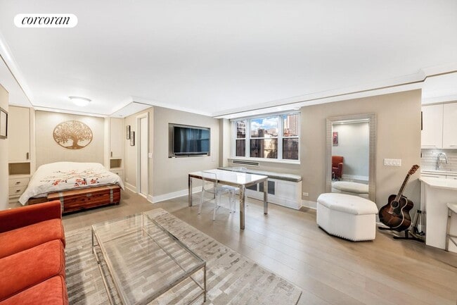 Building Photo - 315 E 72nd St