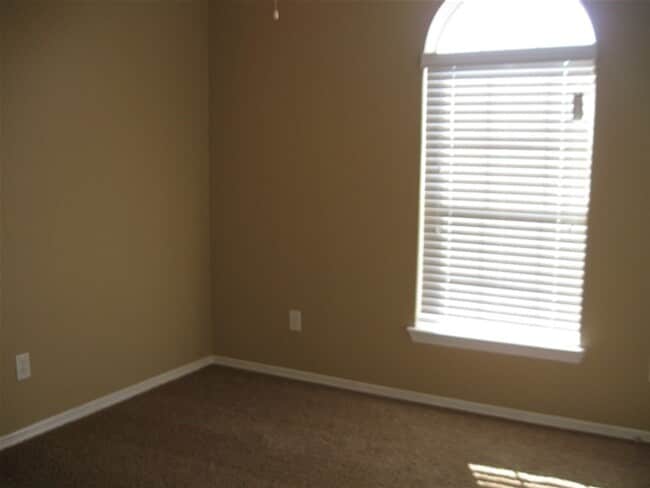 Photo - 202 Splintered Arrow Dr