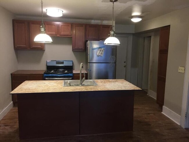 Photo - 1107 E Genesee St Condo