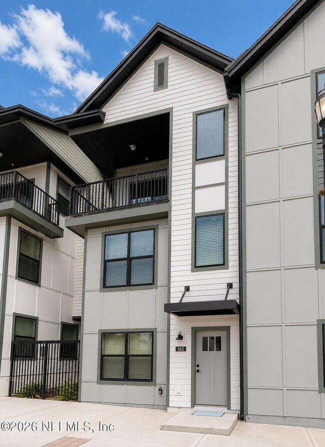 162 Barstow Pl