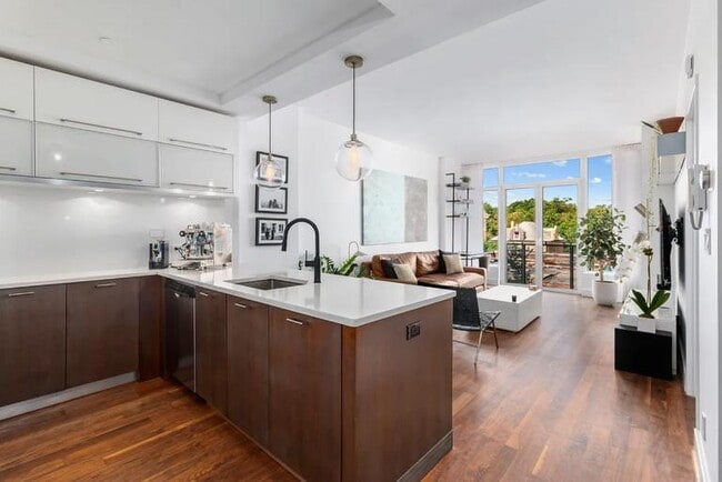 Building Photo - 1 bedroom in Brooklyn NY 11211 Unit 4 Rental