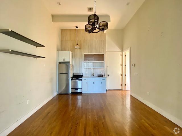 Building Photo - 3 bedroom in Brooklyn NY 11221 Unit 3A Rental