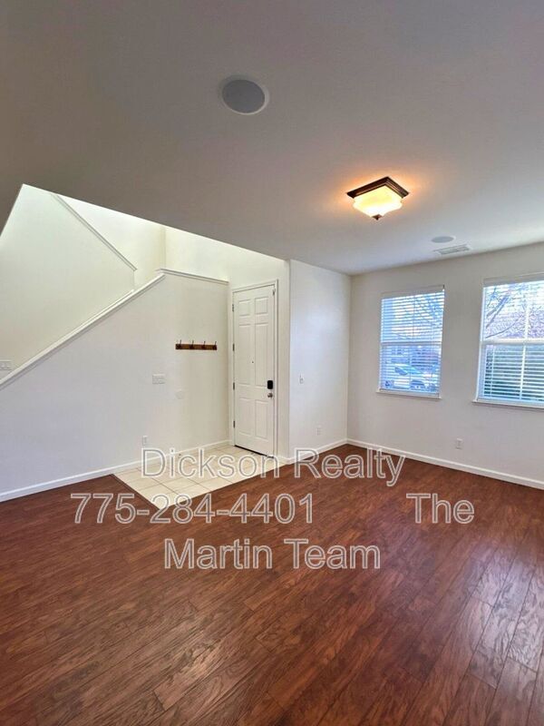 Photo - 515 Cortono Dr