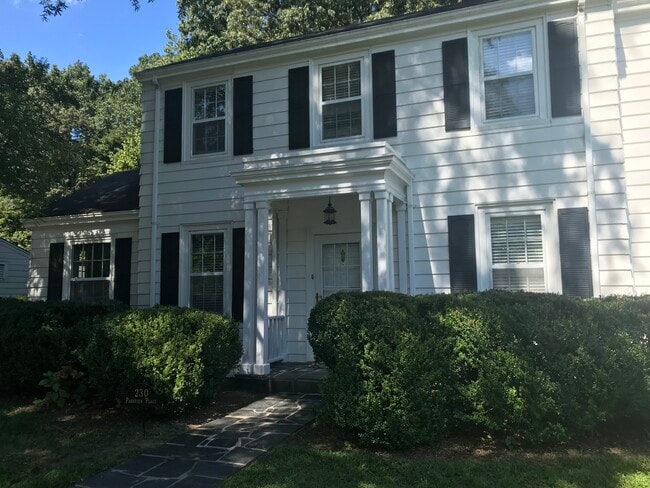 230 Parkview Pl