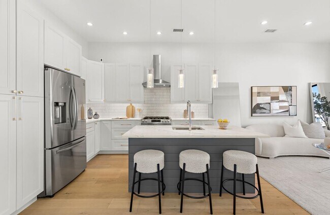 Photo - 2602 Palisade Ave Unit 2