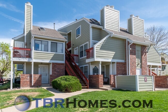 Building Photo - 920 S Dawson Way