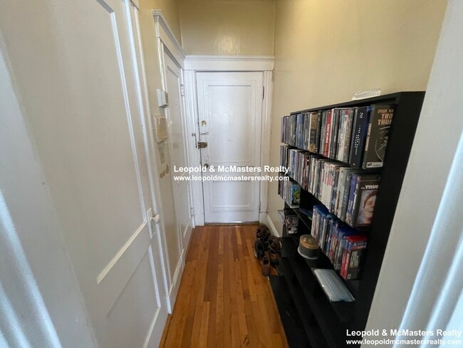 Photo - 225 Kelton St Unit 232 kelton 18