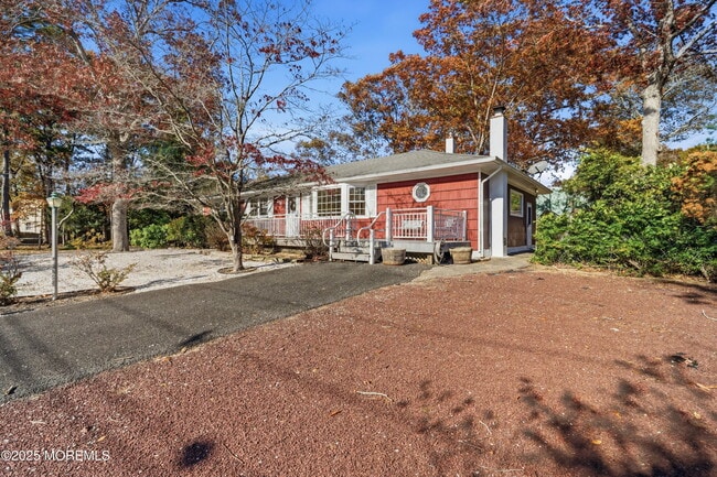 Building Photo - 218 Holly Ave