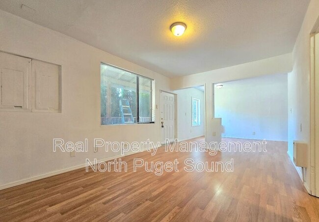 Photo - 15602 Ash Way Unit 1
