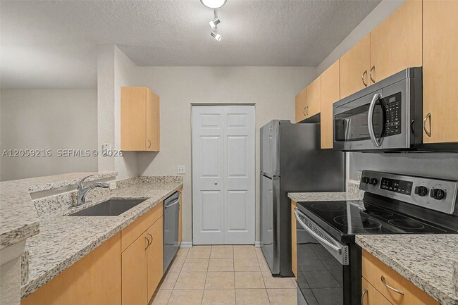 Photo - 1003 Belmont Ln