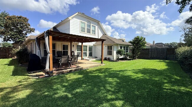 Photo - 842 Crystal Bay Ln