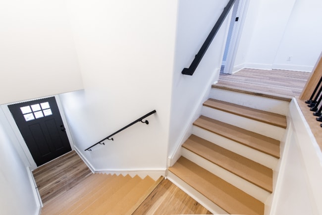 Photo - 530-532 E Burnett Ave Unit 530