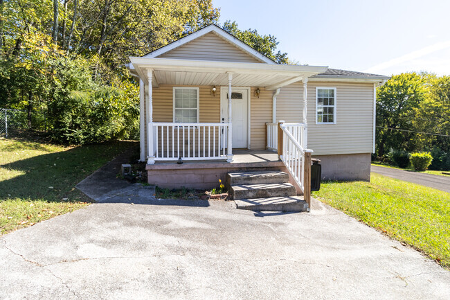 Building Photo - 934 Ohio Ave Rental