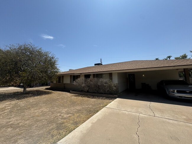 Building Photo - 1155 E Geneva Dr Rental