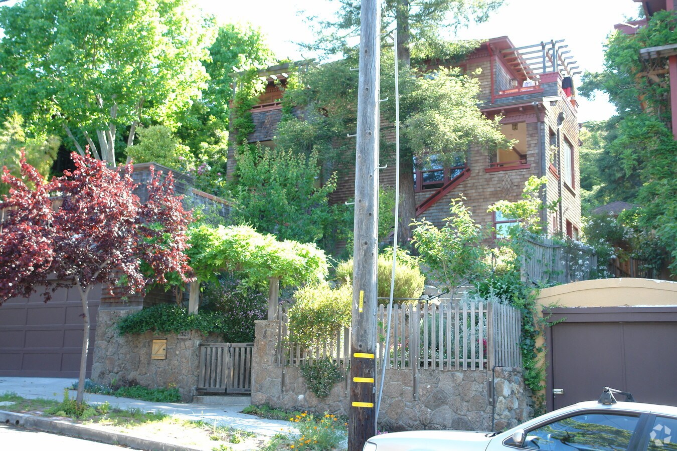 Photo - 1329 Arch St