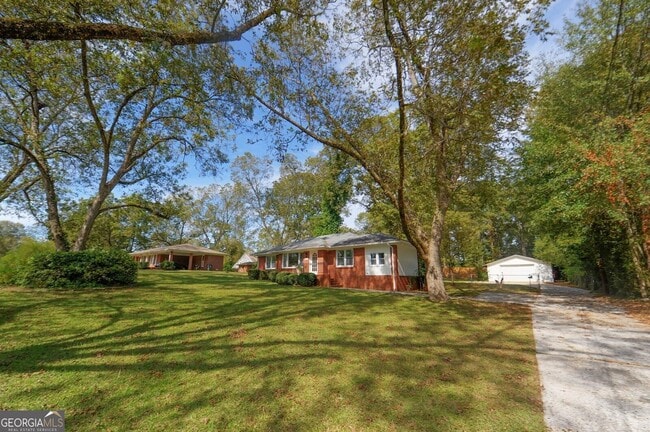 Photo - 370 Georgia Ave