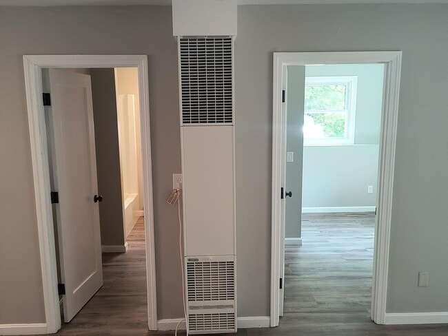 Photo - 8 N Pembroke Rd Unit 3