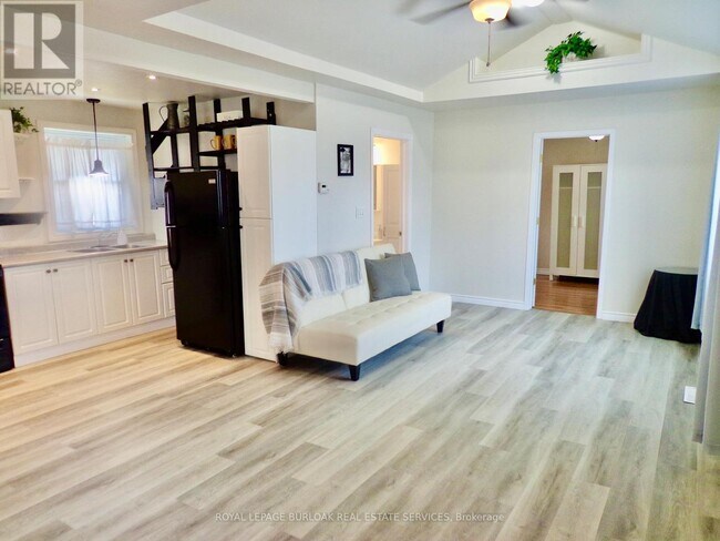 Photo - 562 Beach Blvd