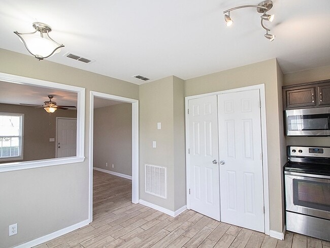 Photo - 1113 Timothy Ave