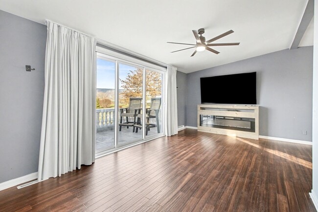 Photo - Beautiful updated Country Home