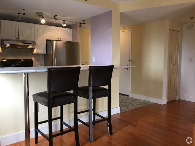 Building Photo - 15 N Beacon St Unit 510 Rental