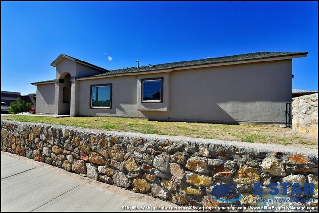 Photo - 14945 Tierra Escape Ave