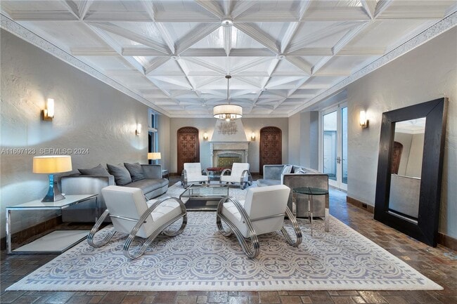 Photo - 4745 Pine Tree Dr