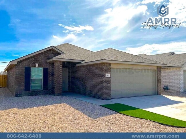 Building Photo - 3 Bedroom Home Available For Spring Pre-Lease