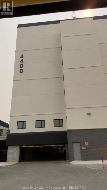 Photo - 4400 Laurier Pkwy Unit 277