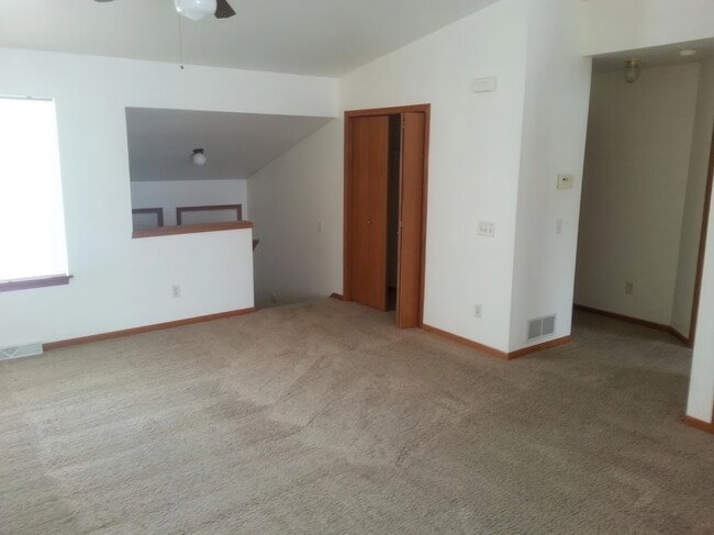 Photo - 7823 Clinton Rd