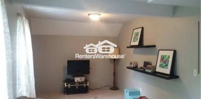 Photo - 752 Carroll Ave